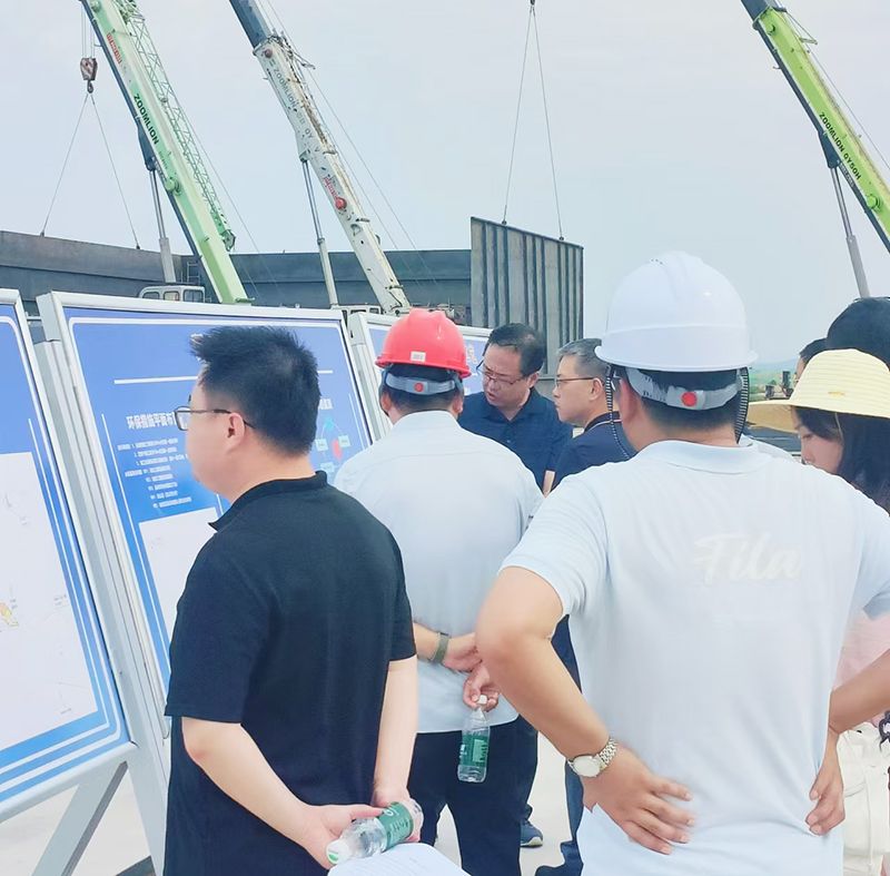 熱烈歡(huan)迎各領(ling)導視詧我司承建(jian)的南漪湖汚水處理項目