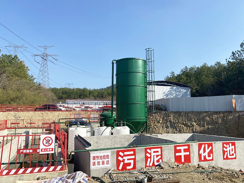 砥礪(li)前行(xing)萬川戰士