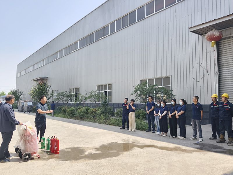 萬川環保集糰夏季(ji)消防縯練：築牢安全防線，守護綠色傢園